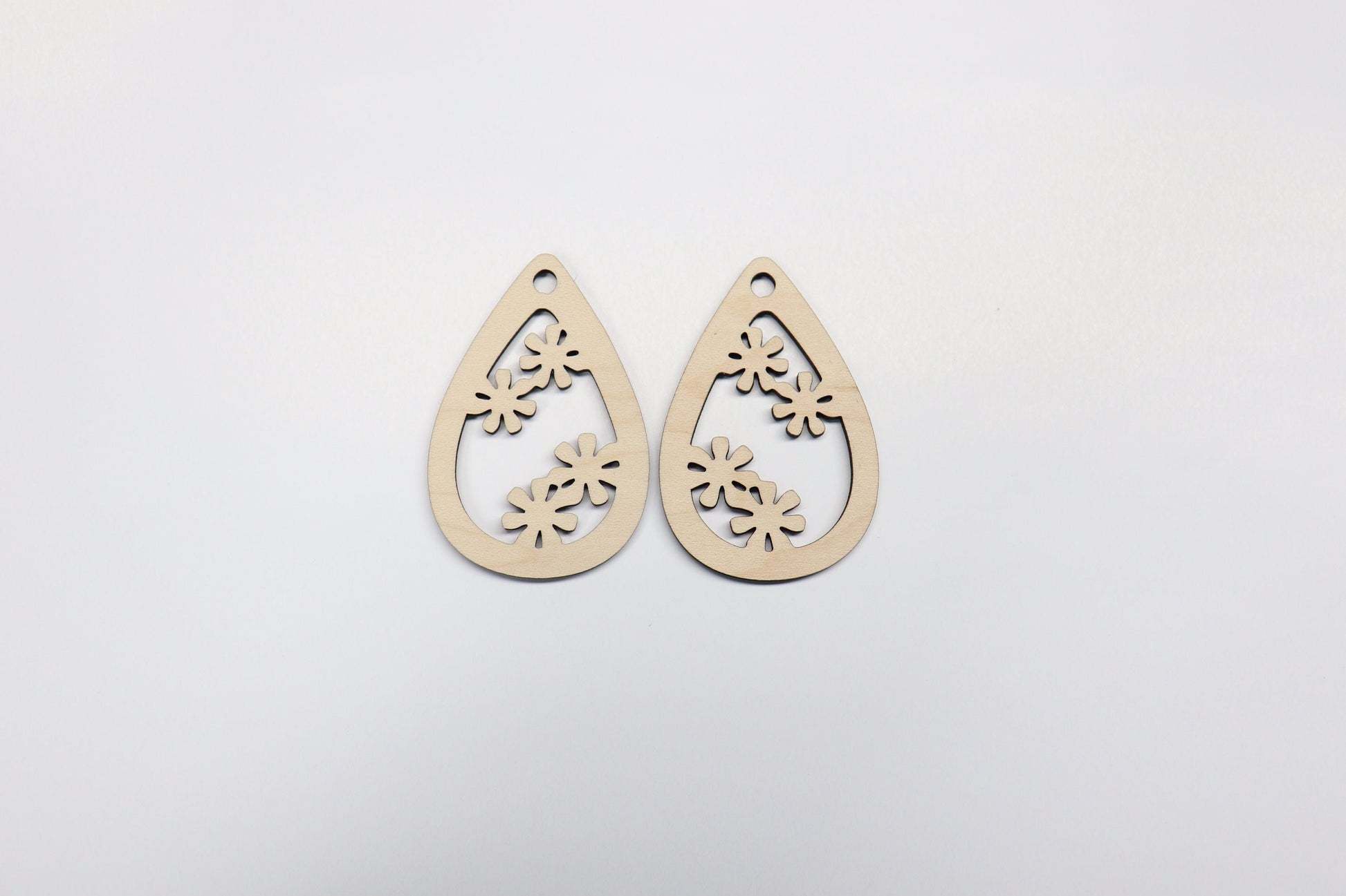 Flower teardrop earring blanks, wood earrings, earring blanks