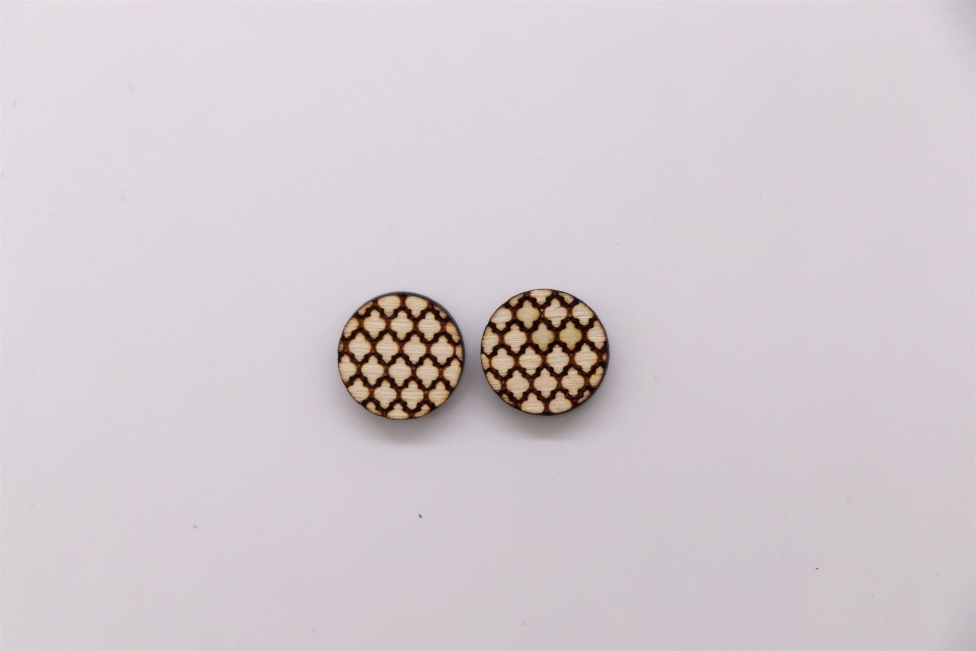 Round wood stud earrings, earring making, wood cutouts