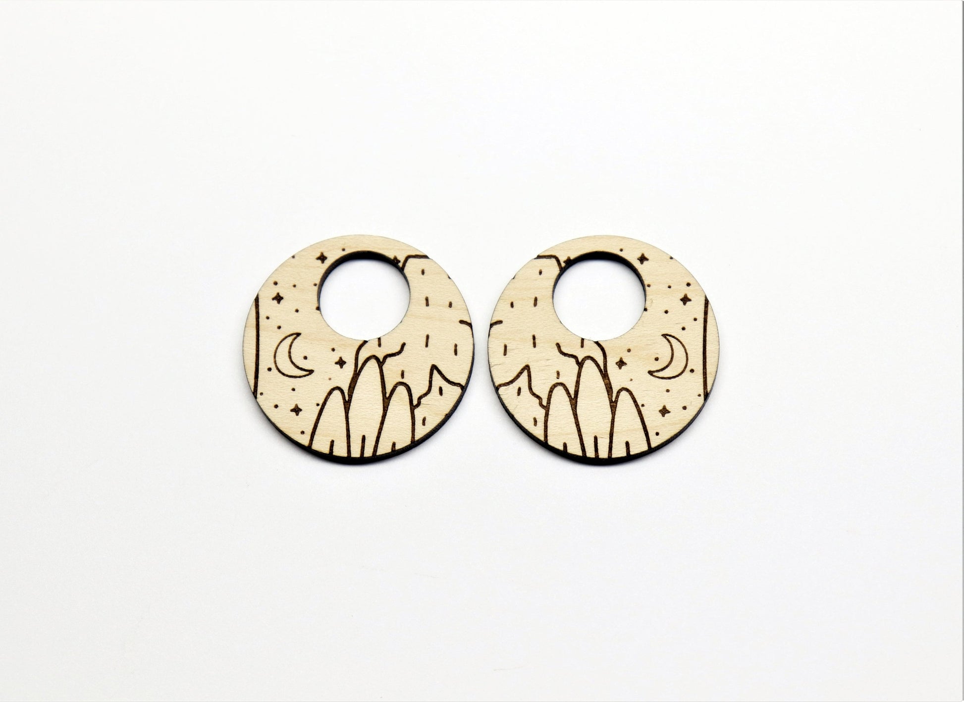 Round wood earring blanks, wood cutouts, mountain earrings – Mylaseredgoods